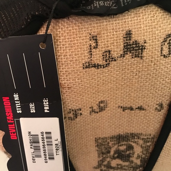 Black stretchy goth top - Picture 3 of 4